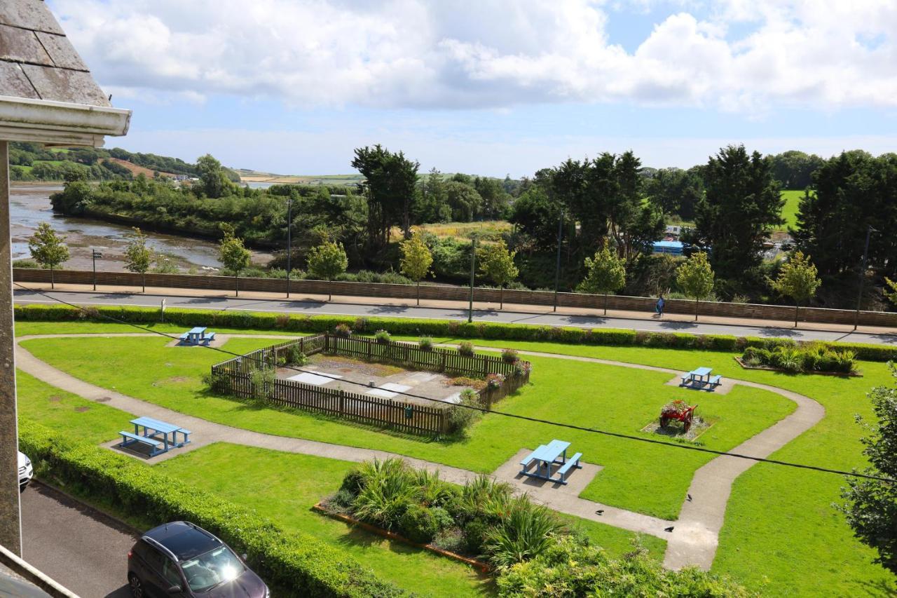 Long Quay Apartments, Clonakilty Eksteriør bilde